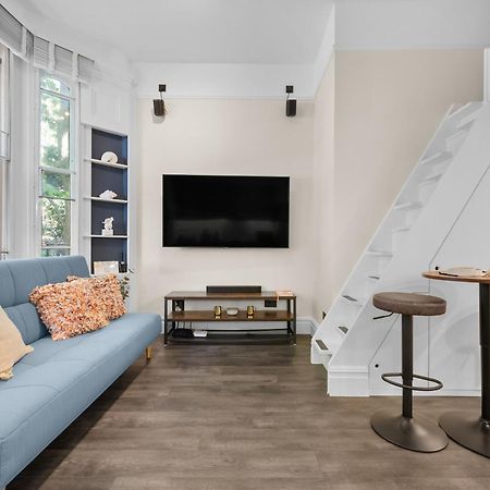 Vichy - The Hampstead Star | Prime Location Apartment London Exterior photo