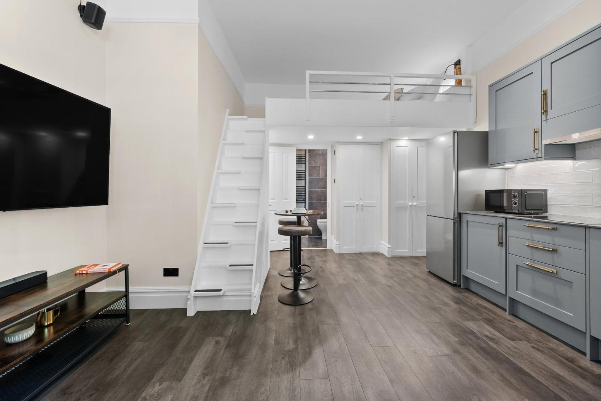Vichy - The Hampstead Star | Prime Location Apartment London Exterior photo